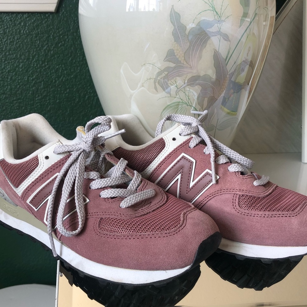 Dusty rose new balances